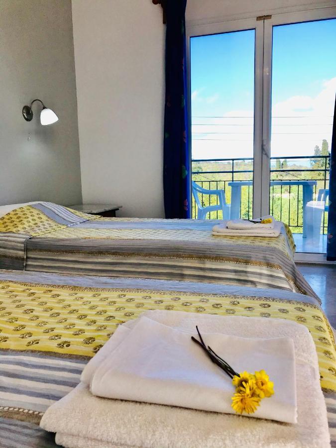 Banos Apartments And Swimming Pool Roda  Buitenkant foto
