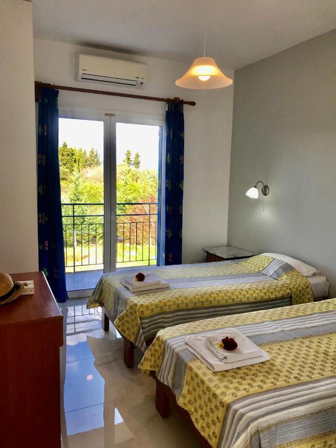 Banos Apartments And Swimming Pool Roda  Buitenkant foto