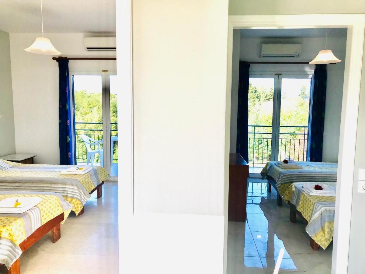 Banos Apartments And Swimming Pool Roda  Buitenkant foto