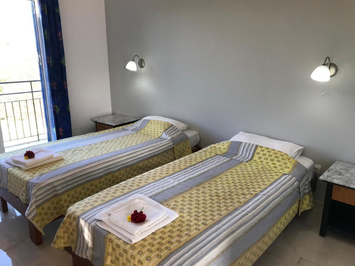 Banos Apartments And Swimming Pool Roda  Buitenkant foto