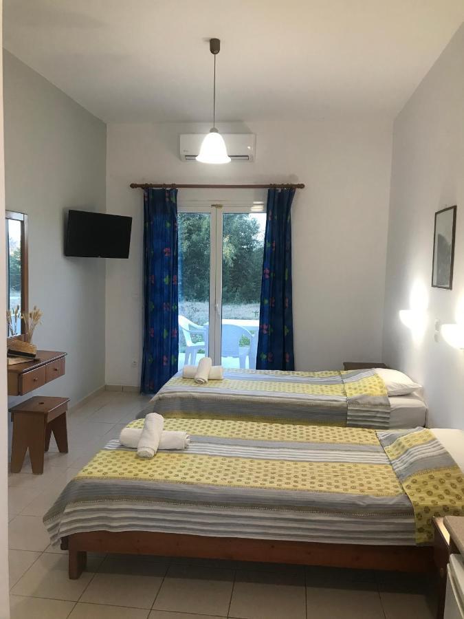 Banos Apartments And Swimming Pool Roda  Buitenkant foto