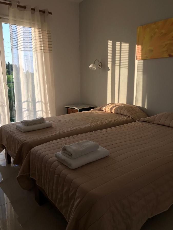 Banos Apartments And Swimming Pool Roda  Buitenkant foto