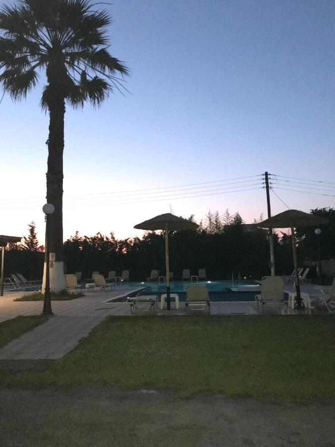 Banos Apartments And Swimming Pool Roda  Buitenkant foto