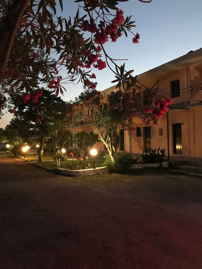 Banos Apartments And Swimming Pool Roda  Buitenkant foto