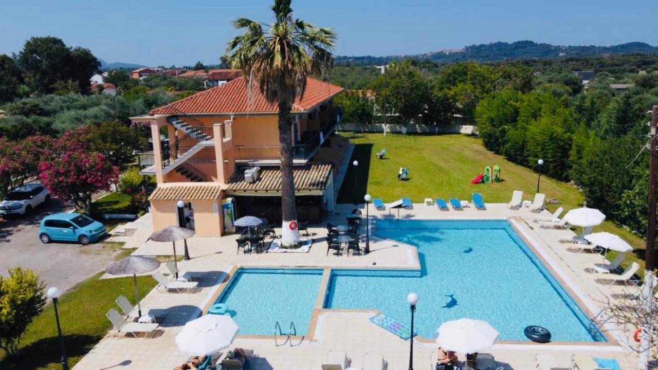 Banos Apartments And Swimming Pool Roda  Buitenkant foto